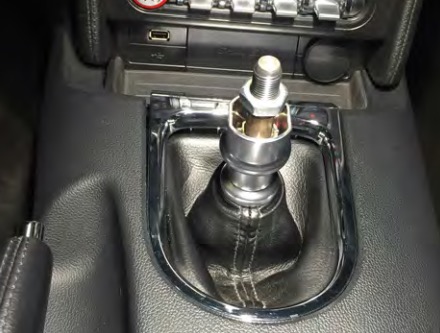 How to Install MMD by FOOSE Retro Style 6-Speed Shift Knob on your Ford ...