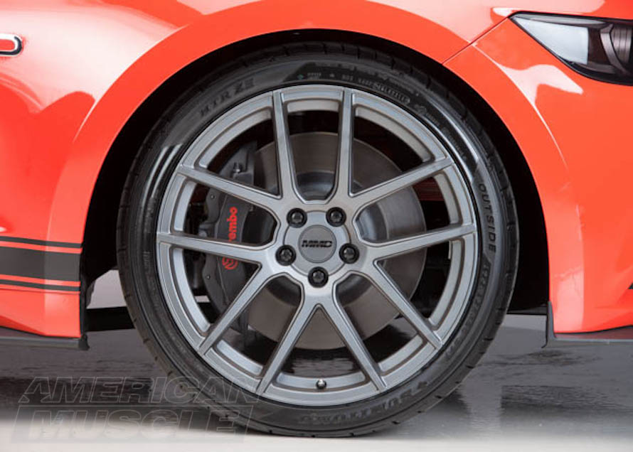2015 Mustang GT Front Tire