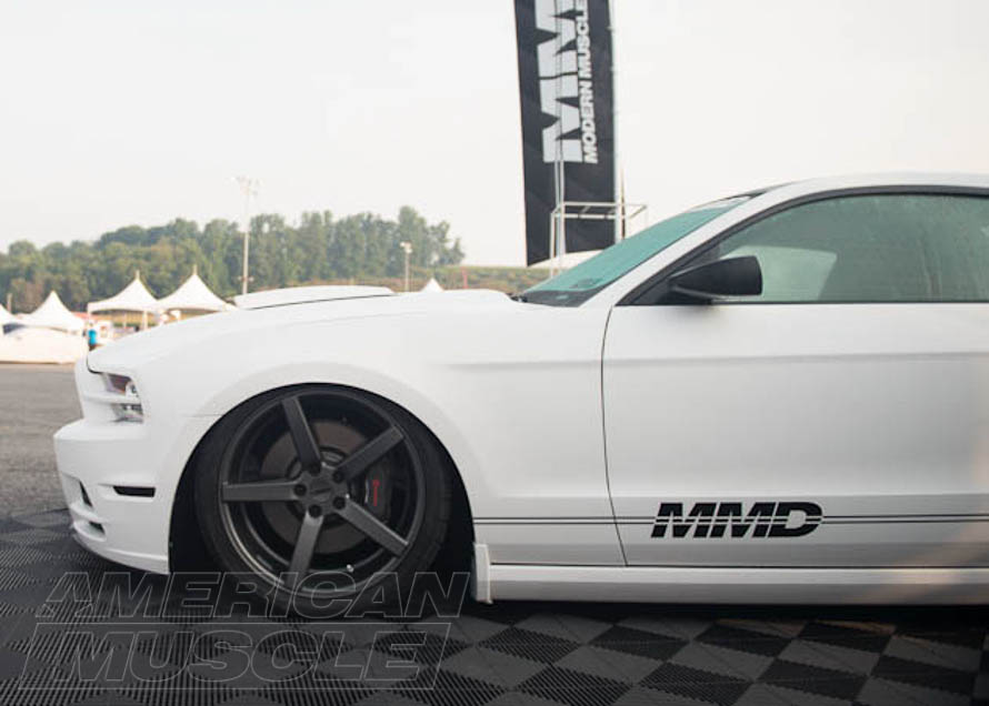 MMD Mustang Lowered on Air Bags