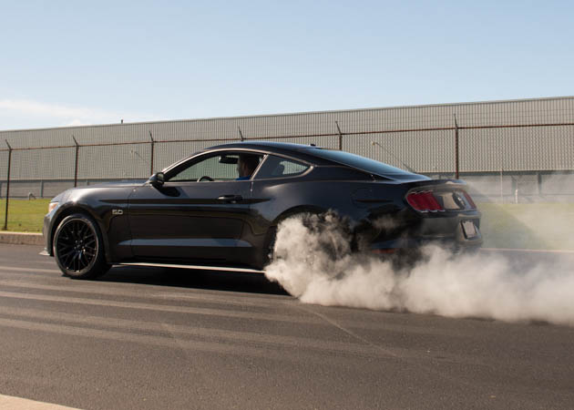 2015 Mustang GT Doing a Burn Out